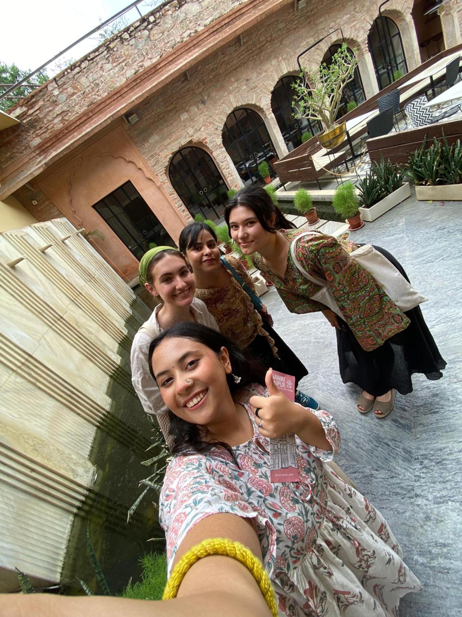 A Pousada Madpackers Jaipur Exterior foto